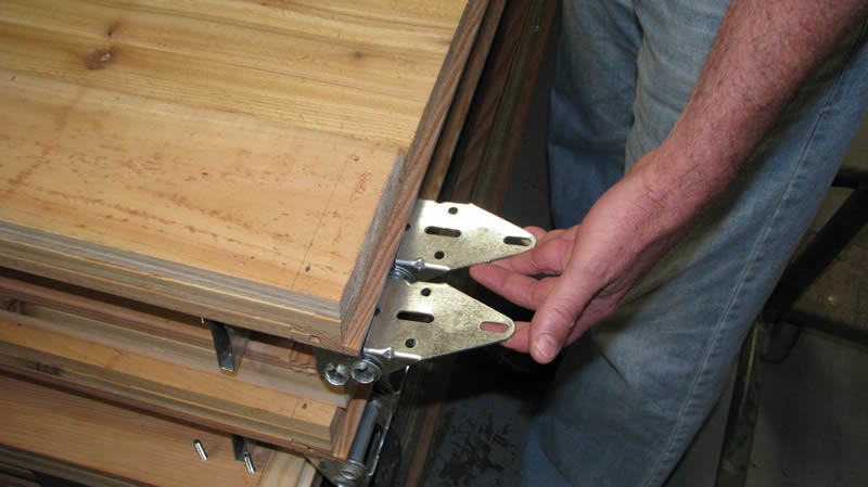 Double Hinges on Wooden Garage Doors